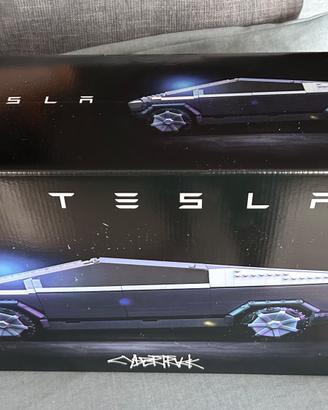Auto da costruire Tesla Cybertruck