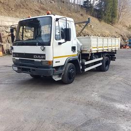 Daf 160 con gru