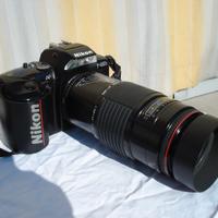 Obbiettivo zoom sigma 70-210 come nuovo