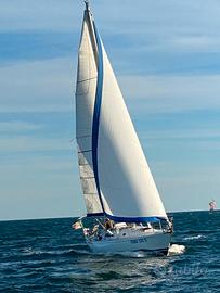 Canados 33 vela