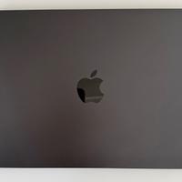 MacBook Pro m4 16.8”