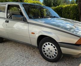 Alfa Romeo 75 2000 carburatori