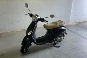 Piaggio Vespa LX50 4t