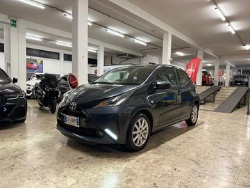 Toyota Aygo 1.0 VVT-i 69 CV 5P. 11/2014 Neopatenta