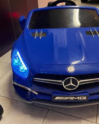 Auto elettrica per bambini  mercedes