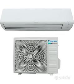 Condizionatore Daikin mod. FTXF25B/RXF25B BTU 9000