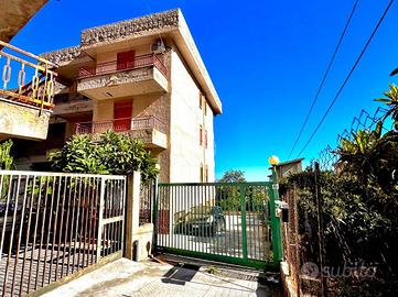 4 LOCALI A PALERMO