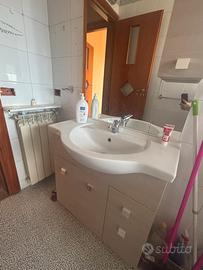 Mobile bagno + lavandino + specchio