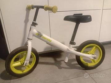 Bicicletta senza pedali