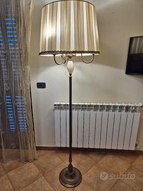 Abat-jour  e piantana stile classico 