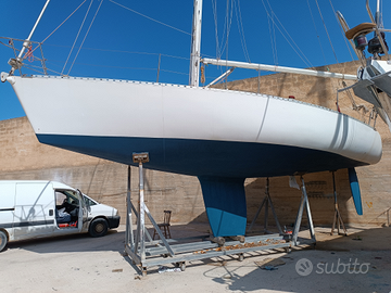 Barca a vela isola 34 natante