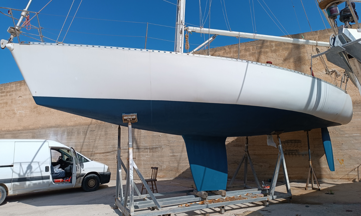 Barca a vela isola 34 natante