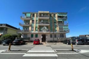 3 LOCALI A CARMAGNOLA