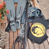 Pesca Apnea (pinne,fucile,pesi,schienalino,muta)