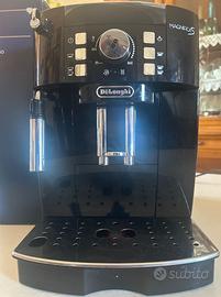 Macchina caffè automatica DeLonghi Magnifica S