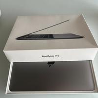 Apple MacBook PRO 2,3 GHz , 512GB SSD e touchbar