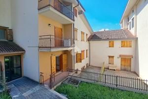 MONOLOCALE A RIVISONDOLI