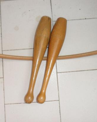 clavette in legno  e cerchio