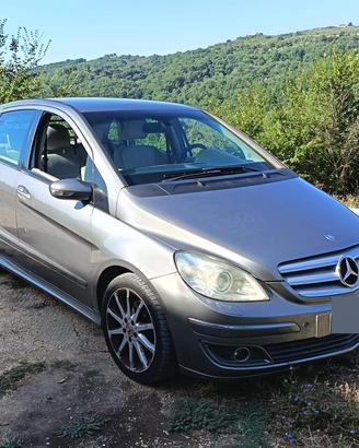 Mercedes classe B 200