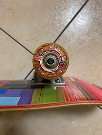 Skateboard assemblato – ruote limited edition