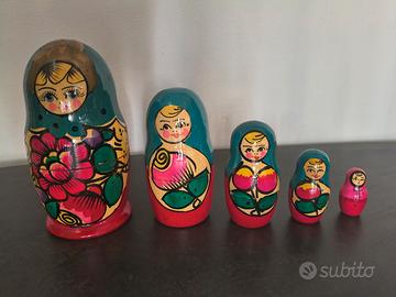 Matrioske, tradizionali bambole russe in legno