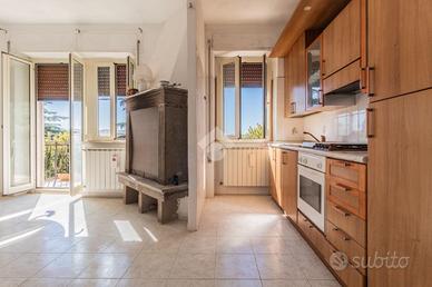 3 LOCALI A VILLA SAN GIOVANNI IN TUSCIA