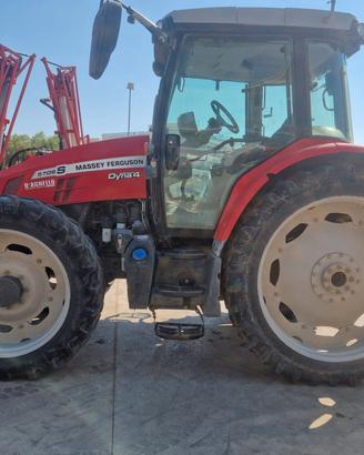 Massey Ferguson 5709S DYNA4