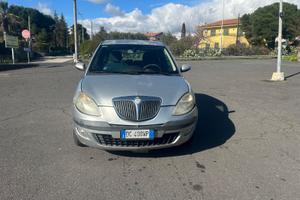 Lancia Y