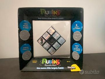 Cubo RUBIKS REVOLUTION gioco elettronico