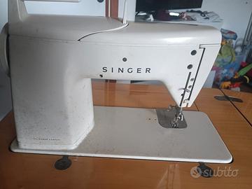 Singer 700