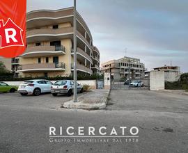 Box auto in Via Nino della Notte
