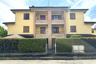 3 LOCALI A REGGIO NELL'EMILIA