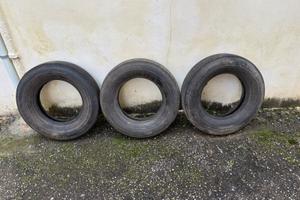 3 gomme auto 500 di epoca