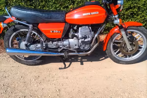 Moto Guzzi V50||.    1979