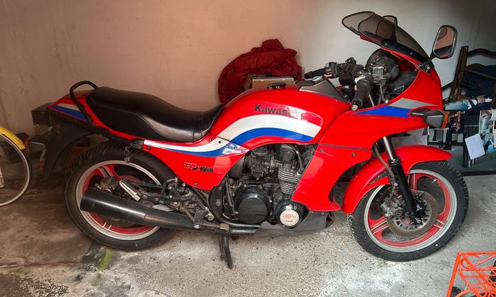 Kawasaki gpz 750 unitrack