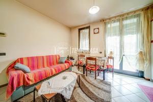 GALLARATE - BILOCALE CON AMPIA CANTINA