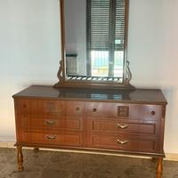 Cassettiera  camera da letto con specchio