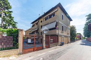 3 LOCALI A LAINATE