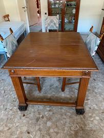 Tavolo Antico in Legno Pregiato