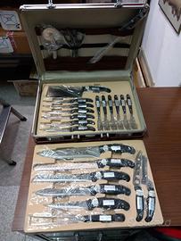 posate e coltelli con valigetta