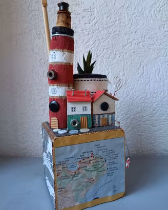 Portafoto, Faro e Casette in Materiali di Recupero