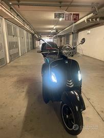Vespa 300 gts