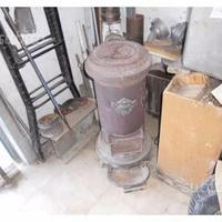 Stufa a legna o carbone antica