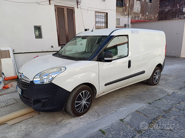 Opel combo maxi coibentato