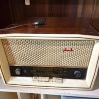 Radio phonola