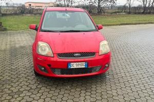 Ford fiesta 1.4 benzina automatica