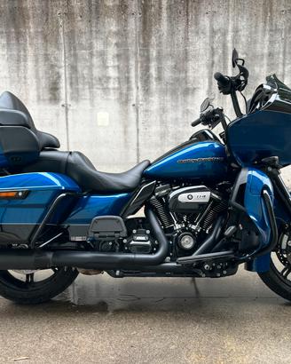 Road Glide Limited bicolor. 8152 km