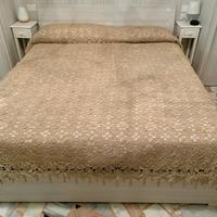 COPRILETTO MATRIMONIALE AD UNCINETTO, color ecrù