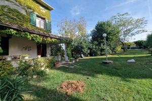 Villa di 150 m² con 4 locali a Soriano nel Cimino