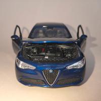 Alfa Romeo Giulia 1/24 Burago Bburago Perfetta